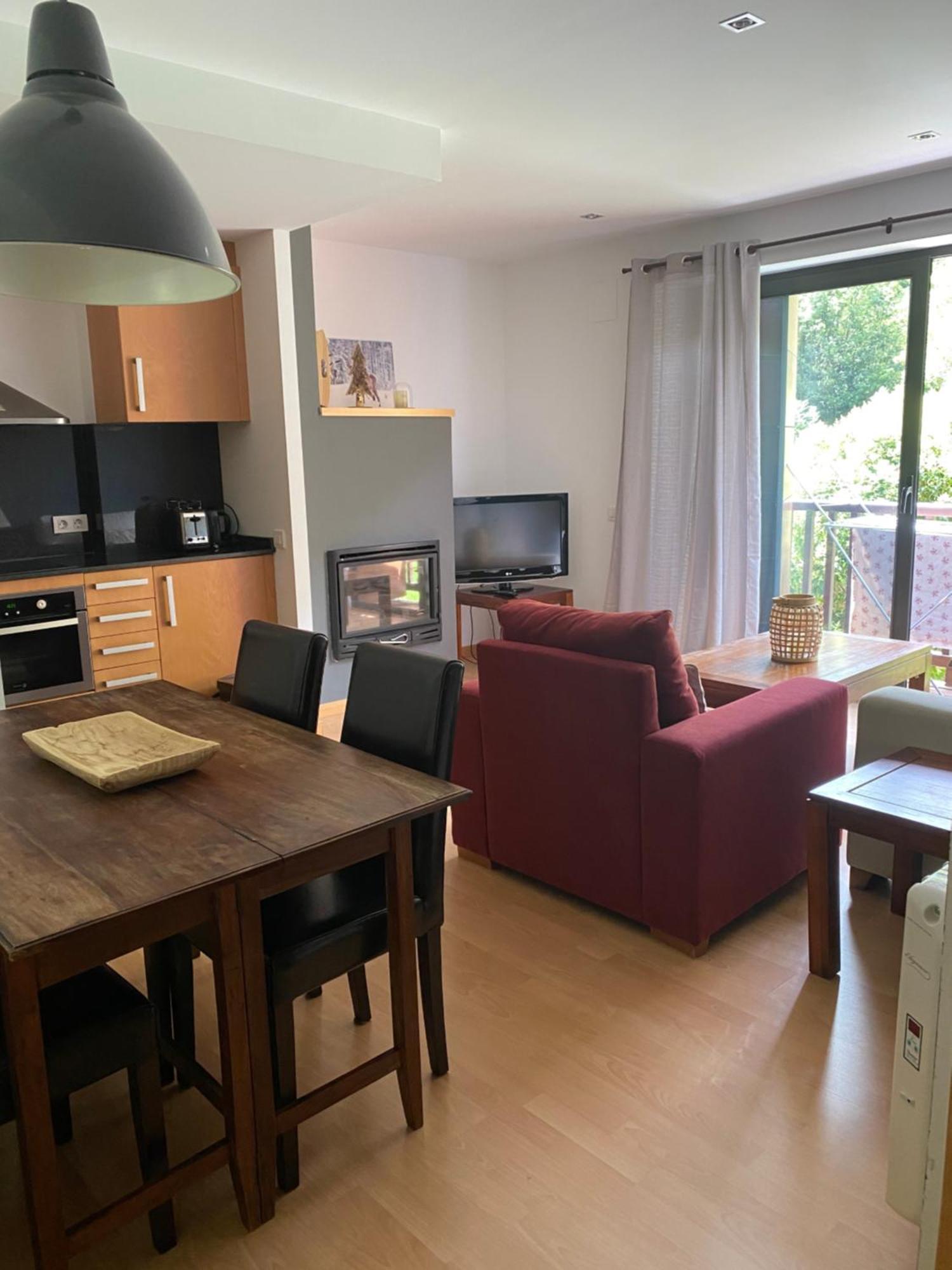 Apartament Hug Roger Valencia D'Aneu Luaran gambar