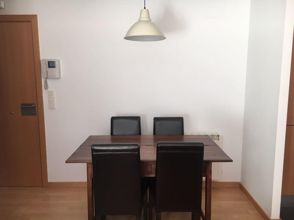 Apartament Hug Roger Valencia D'Aneu Luaran gambar